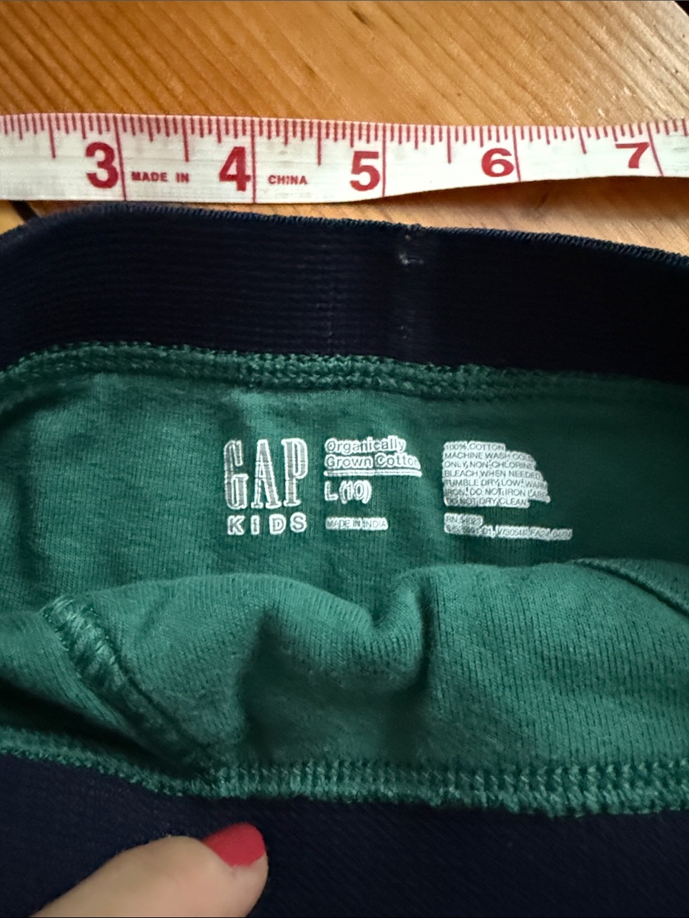 GAP Kids Briefs - Picture 3 of 3